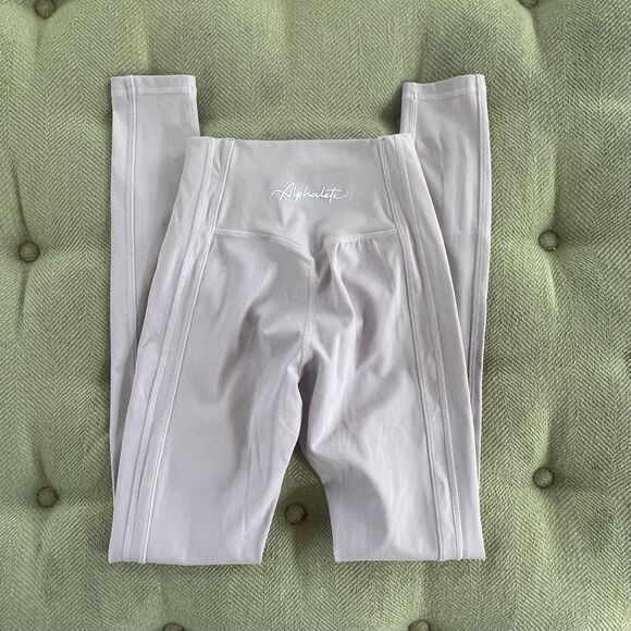 Alphalete Pants - NWT Alphalete Kinetic Pulse Dusty Lilac Lavender Leggings $70 XS